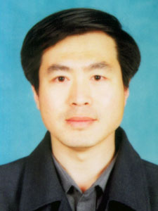 艾国老师照片.jpg